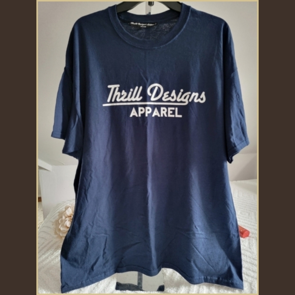 Graphic Tee Size L